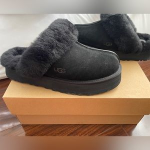 NWT UGG slippers
